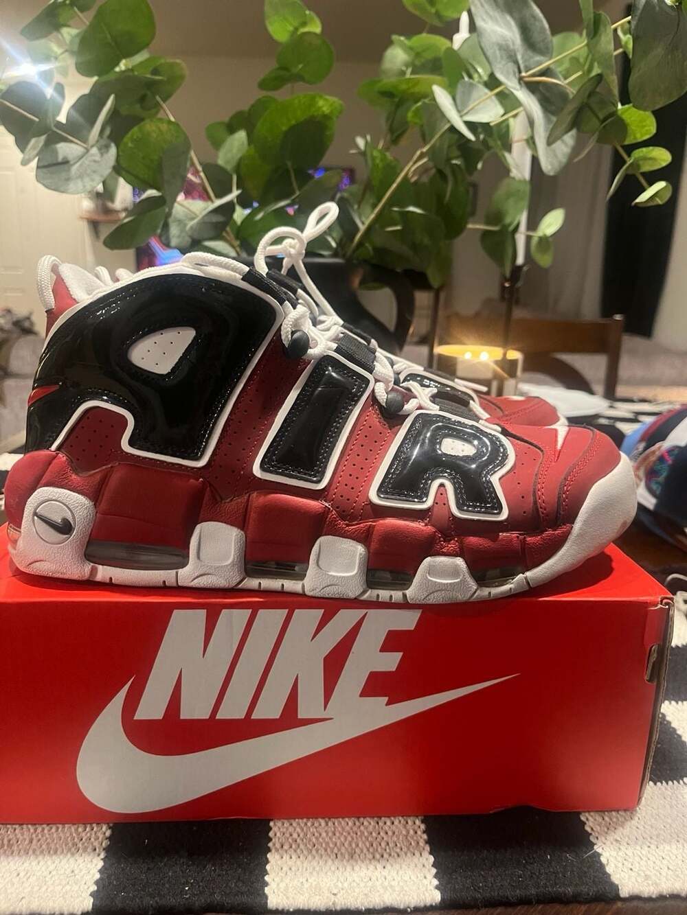 Nike Air More Uptempo Bulls Red/Black/White Sneakers